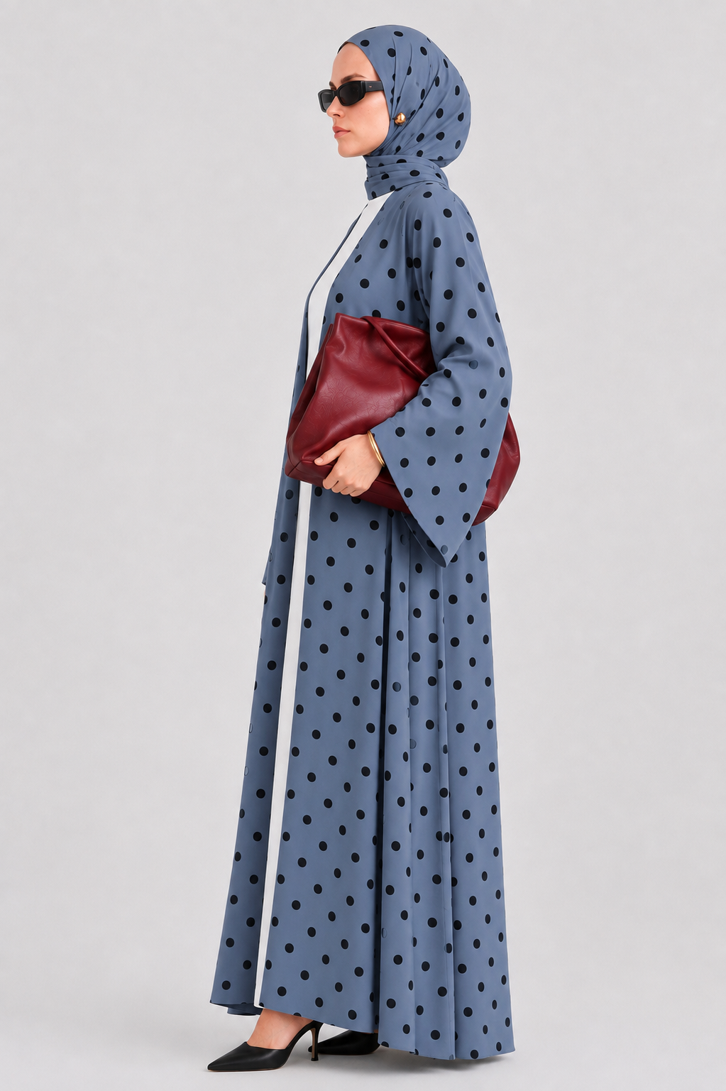 Stormi Abaya